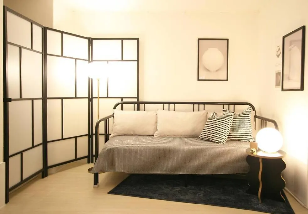 J-Stay Near Hongik Univ In Seoul! 0*, 首爾 韩国