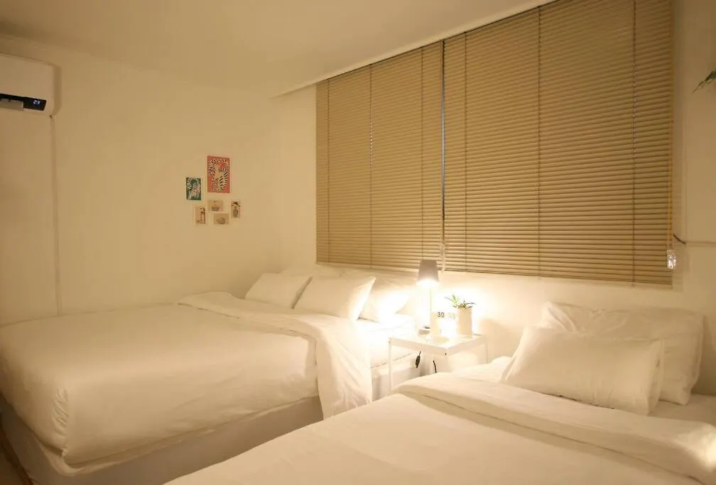 J-Stay Near Hongik Univ In Seoul! Seul